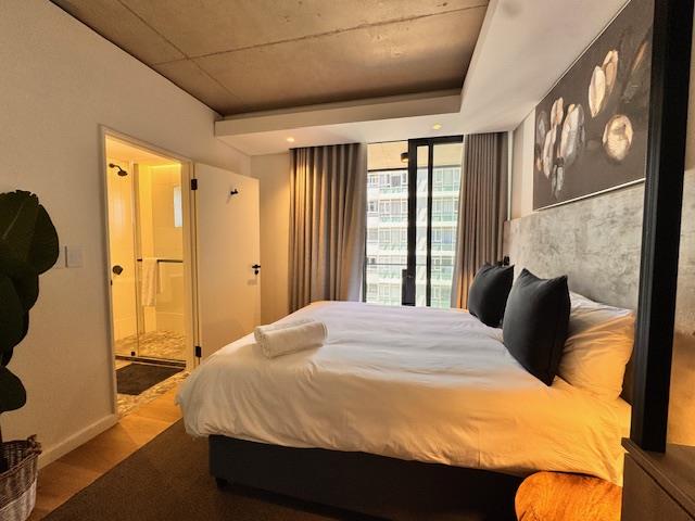 To Let 2 Bedroom Property for Rent in Sea Point Western Cape